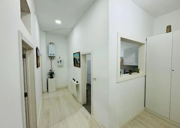 Cristobal Y Concha *